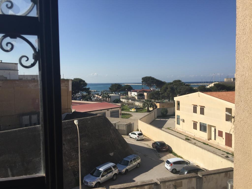לינה וארוחת בוקר טרפאני Il Bastione Duca D'Aosta מראה חיצוני תמונה